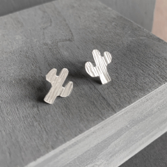 Cactus-Earrings-3